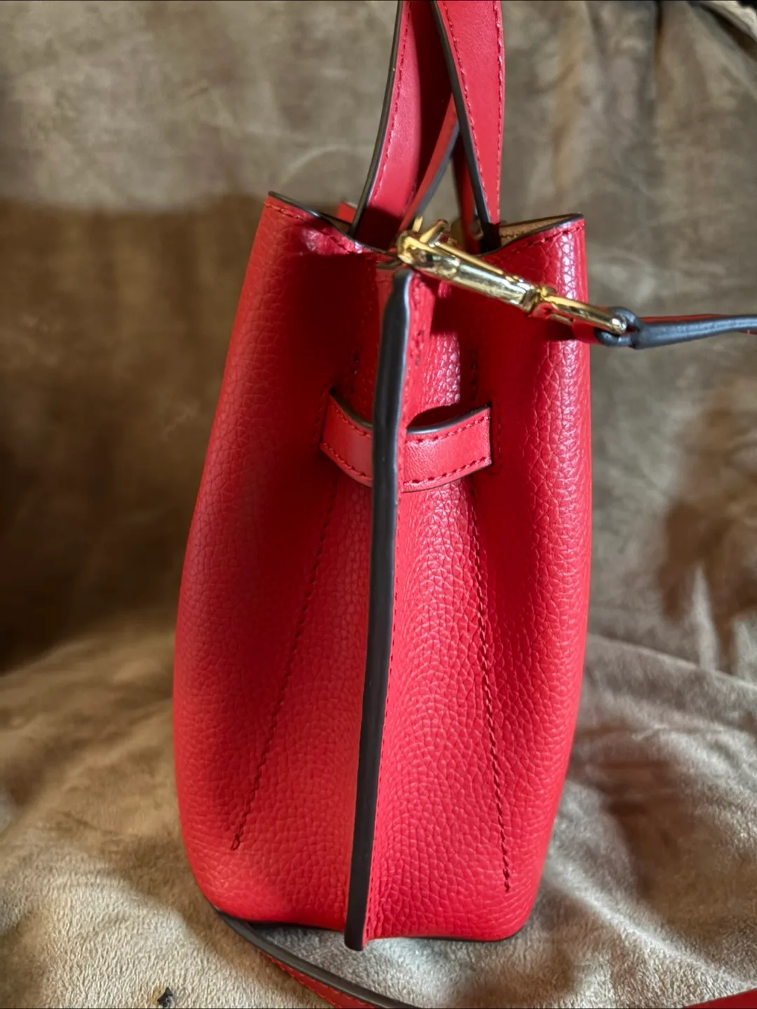 Michael Kors Red Leather Handbag image indicator(4)