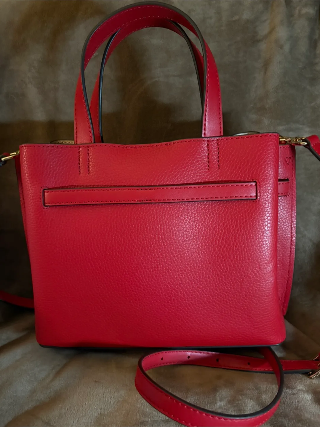 Michael Kors Red Leather Handbag image indicator(3)