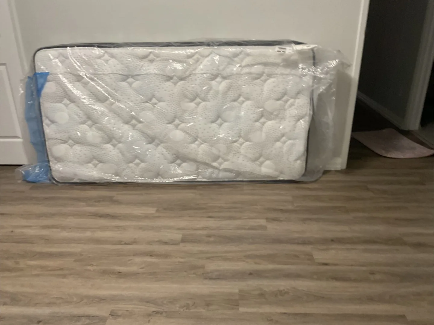 Single / Twin Mattress x 4 thumbnail