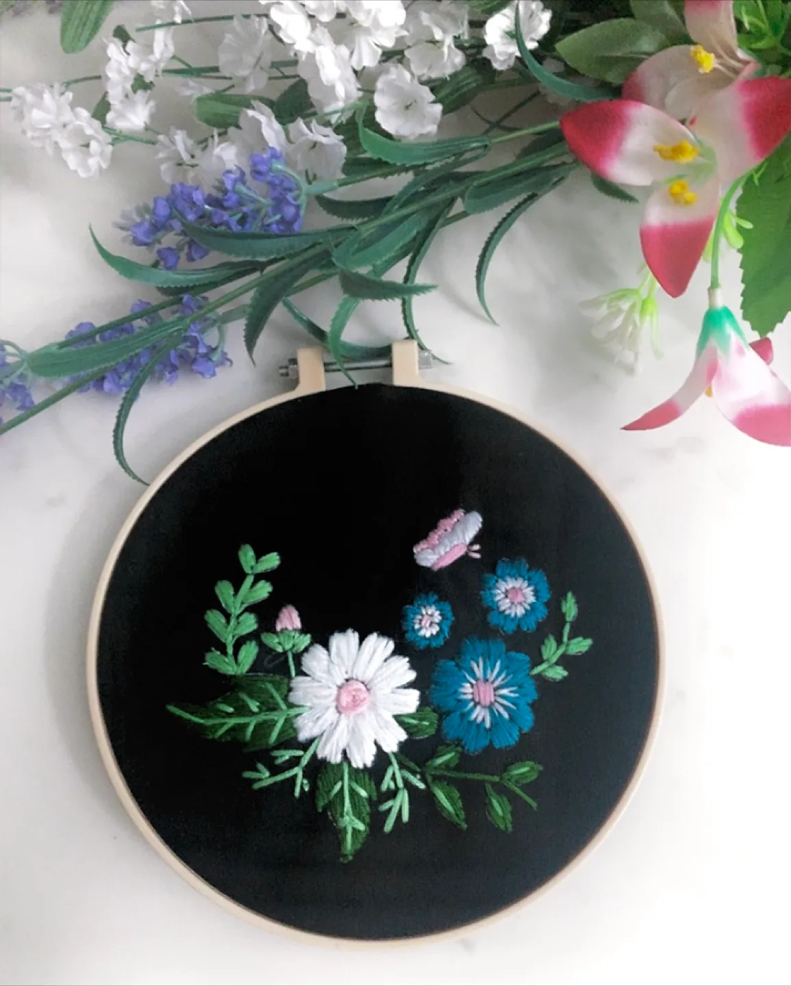 Handmade Embroidery Hoop Art image indicator(2)