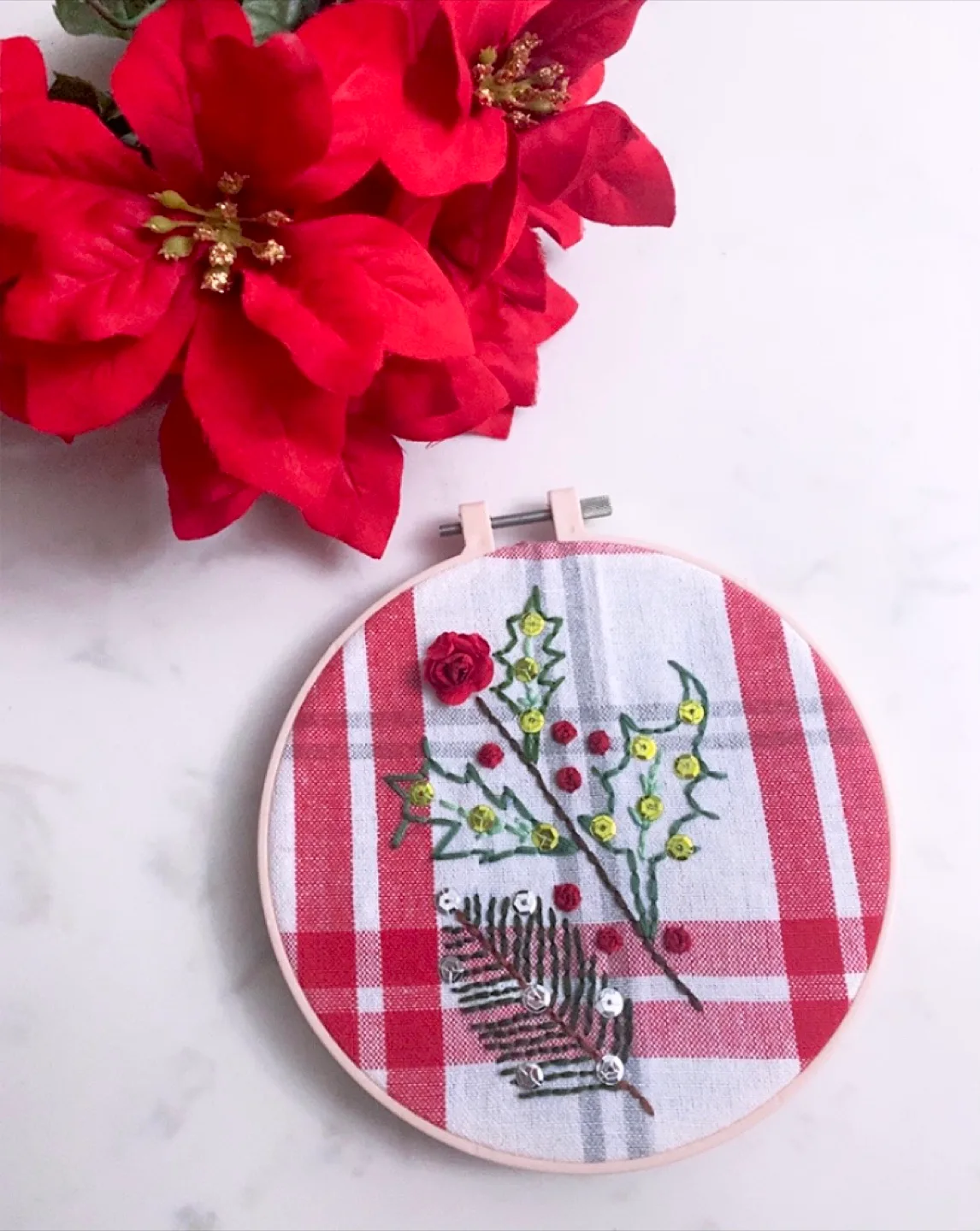 Handmade Embroidery Hoop Art image indicator(6)