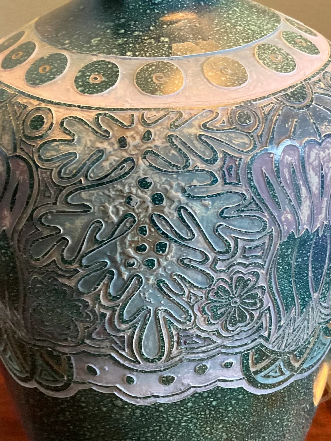 Jade style floor Vase best offer image indicator(2)