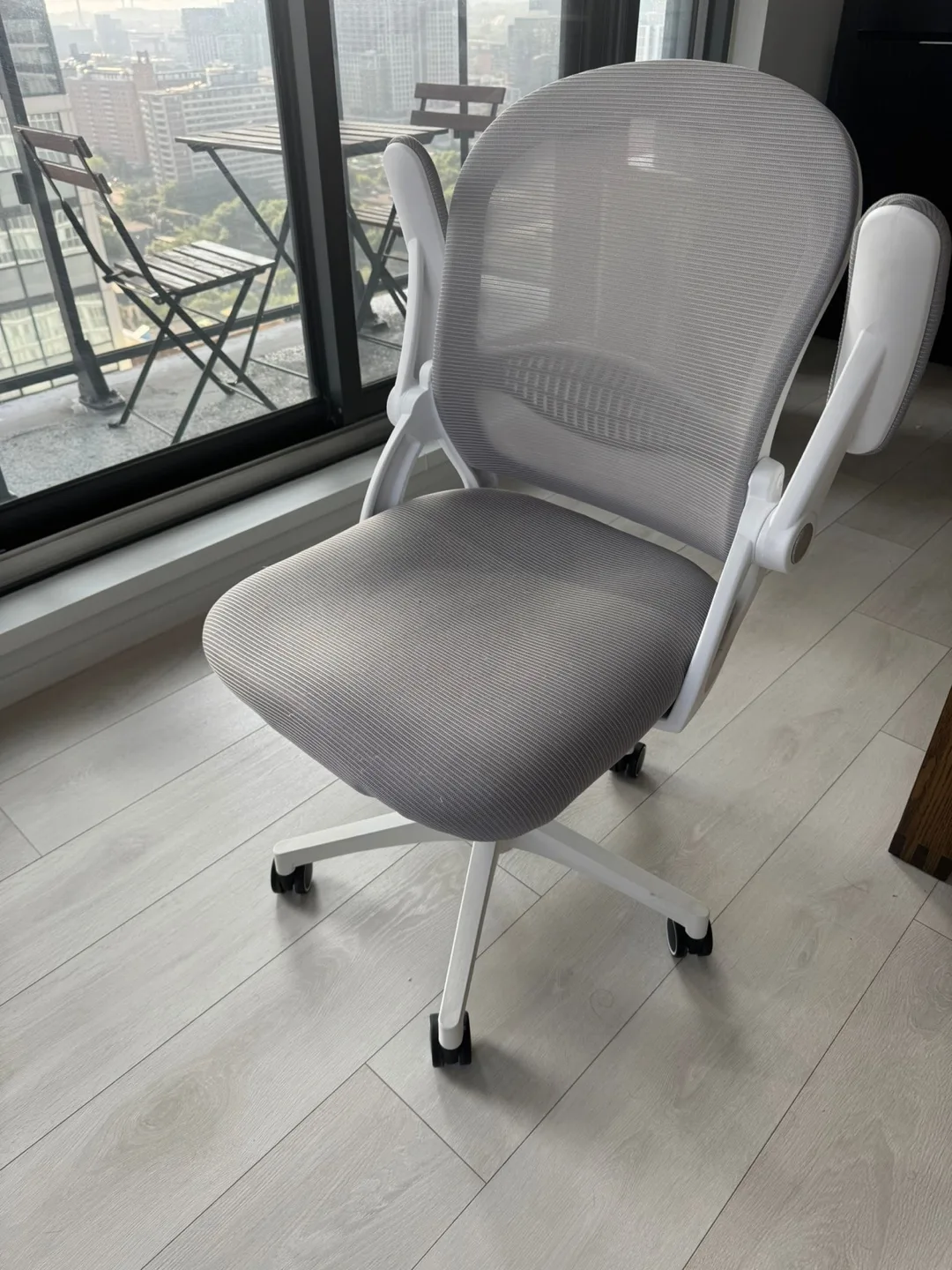 Grey Ergonomic Office Chair image indicator(4)