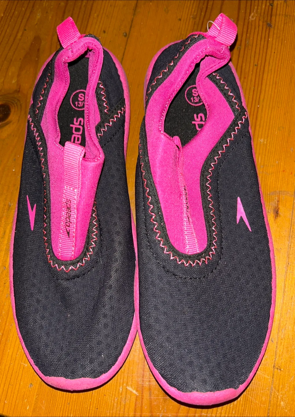 Speedo Surfwalker NEW Kid’s Pink/Black Water Shoes - Size 13/1 🥕 thumbnail