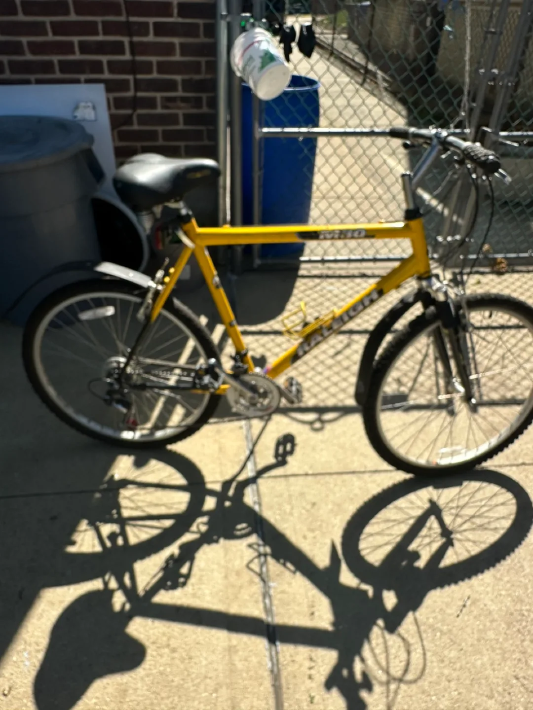 Used Raleight  XL Bicycle. 26” Tires  18 speeds thumbnail