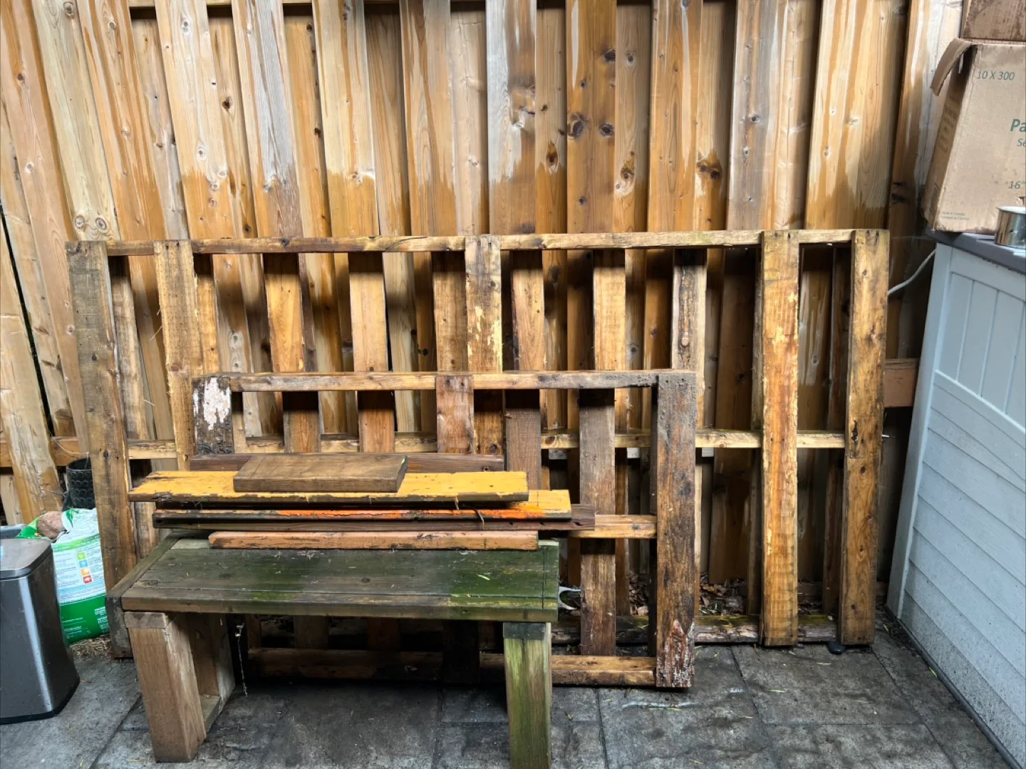 Skid base and pieces of wood thumbnail
