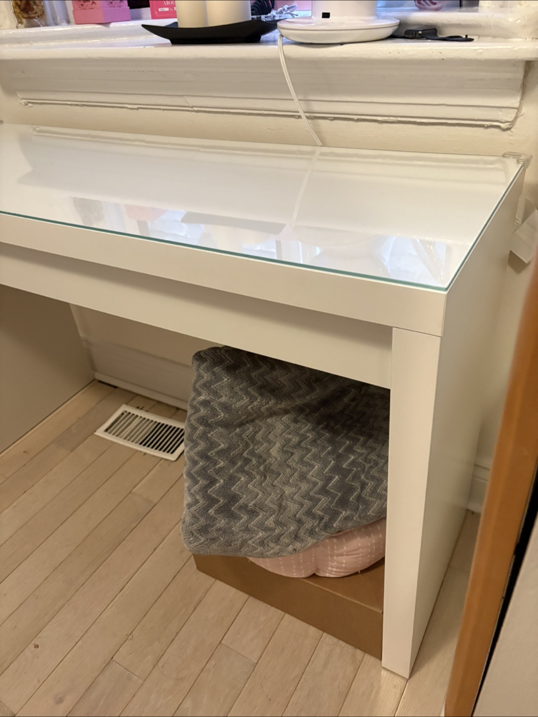 IKEA MALM White Dressing Table with Drawer and Protective Glass - photo 4