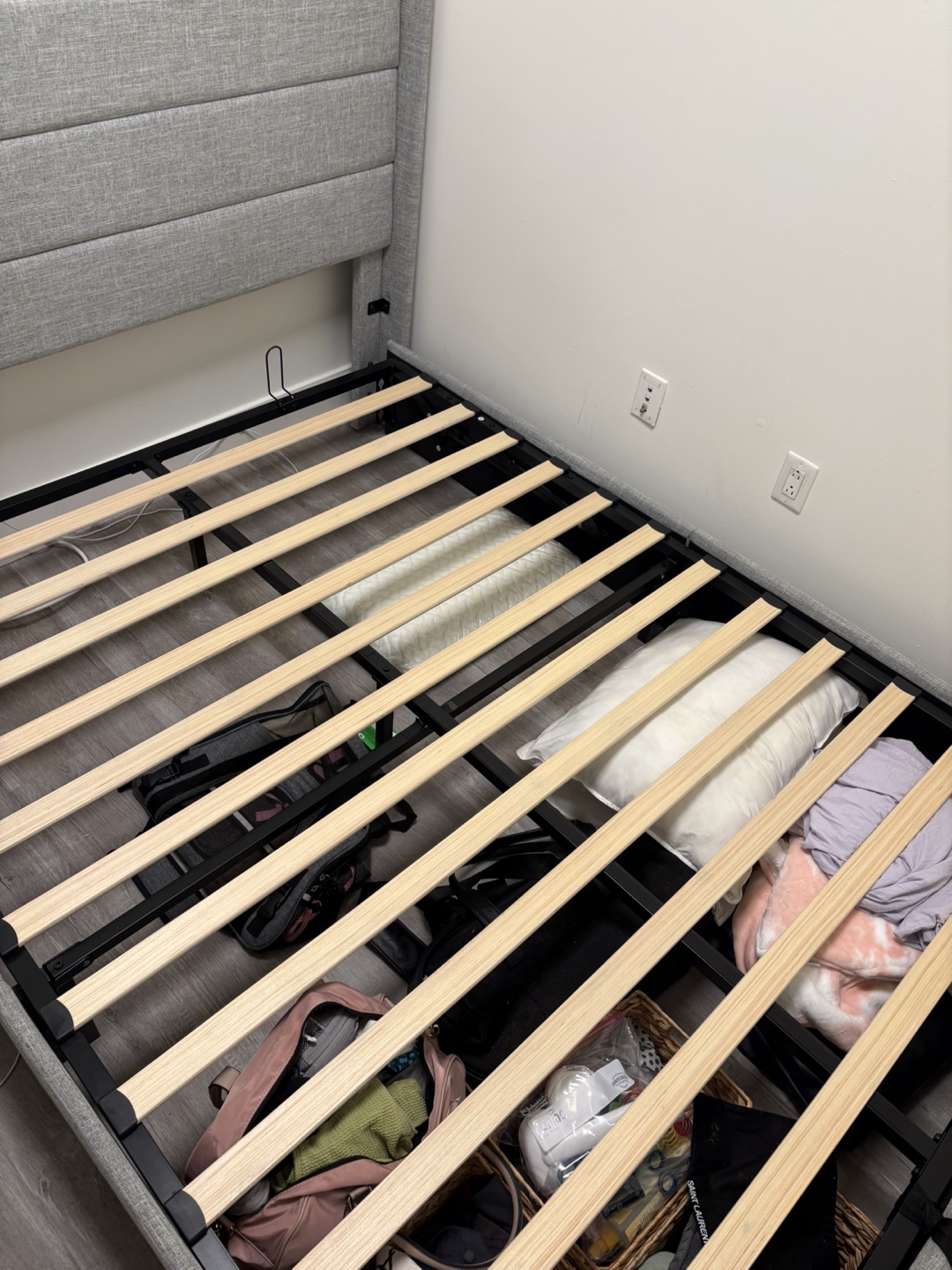 Queen hydraulic lift storage bed - photo 4