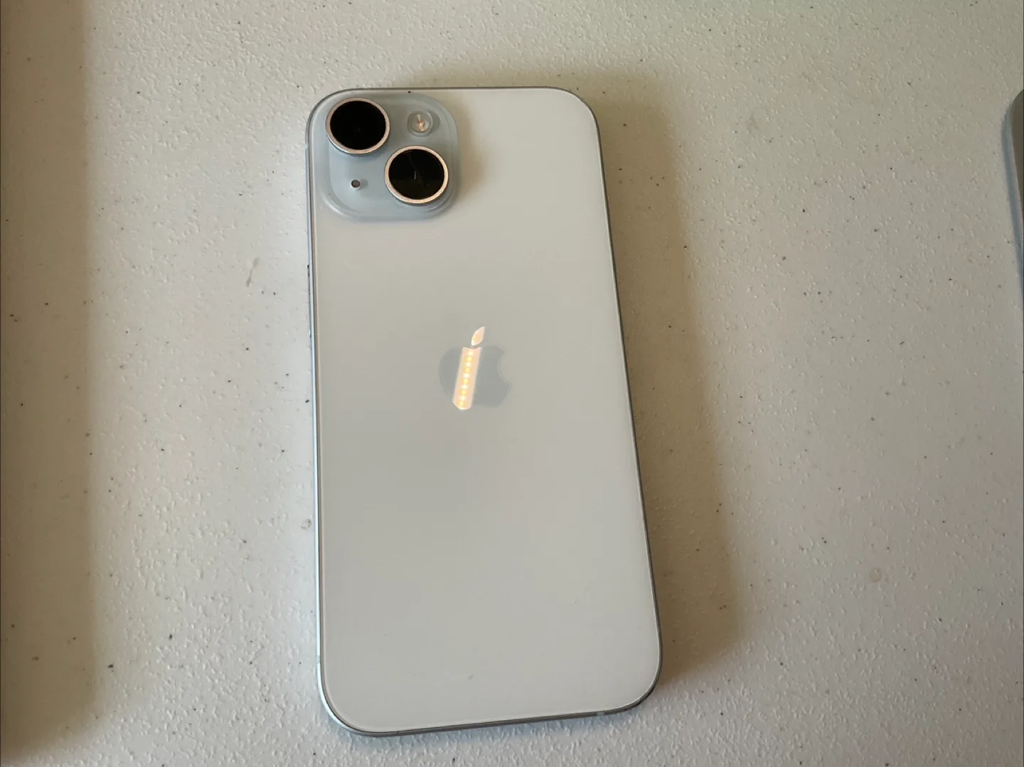 Apple iPhone 15 blue thumbnail