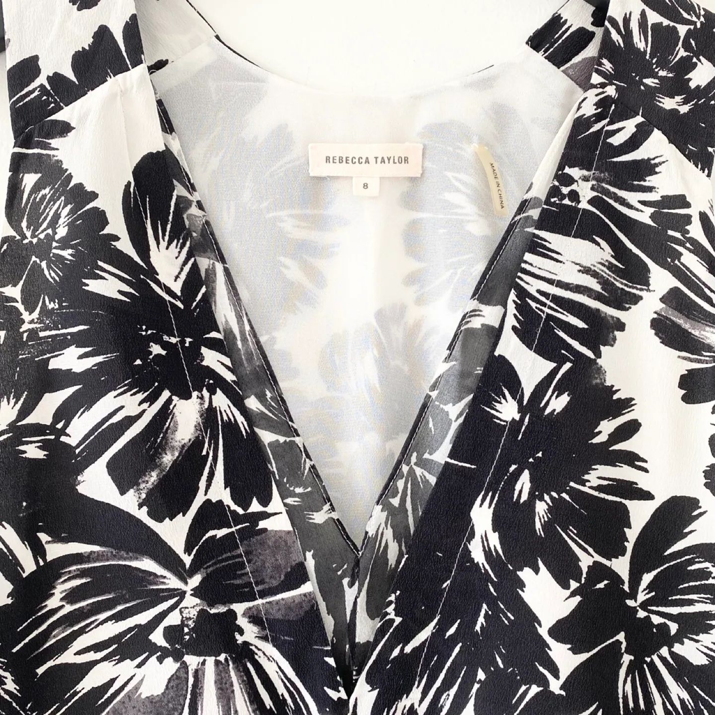 Rebecca Taylor 100% Silk Floral Sleeveless Blouse image indicator(3)