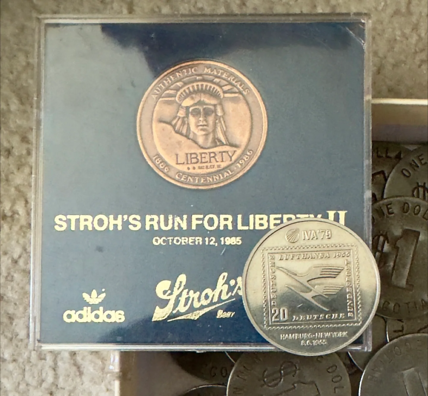 Commemorative Coins Collection image indicator(2)