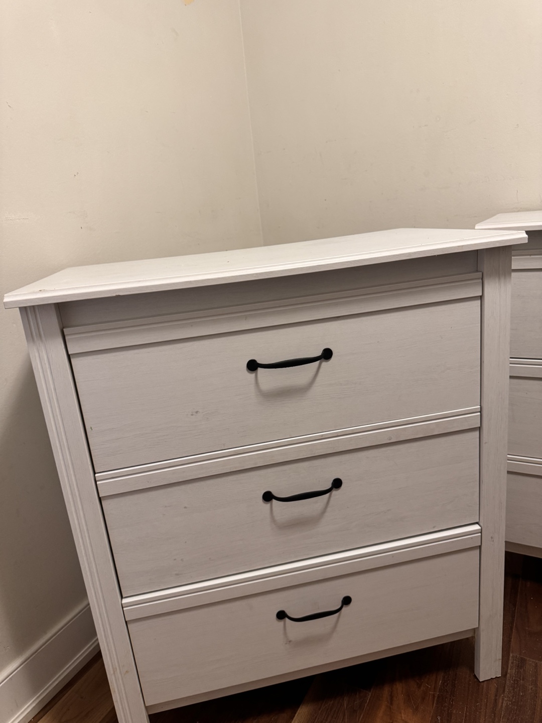 Dressers 60$ both - photo 2
