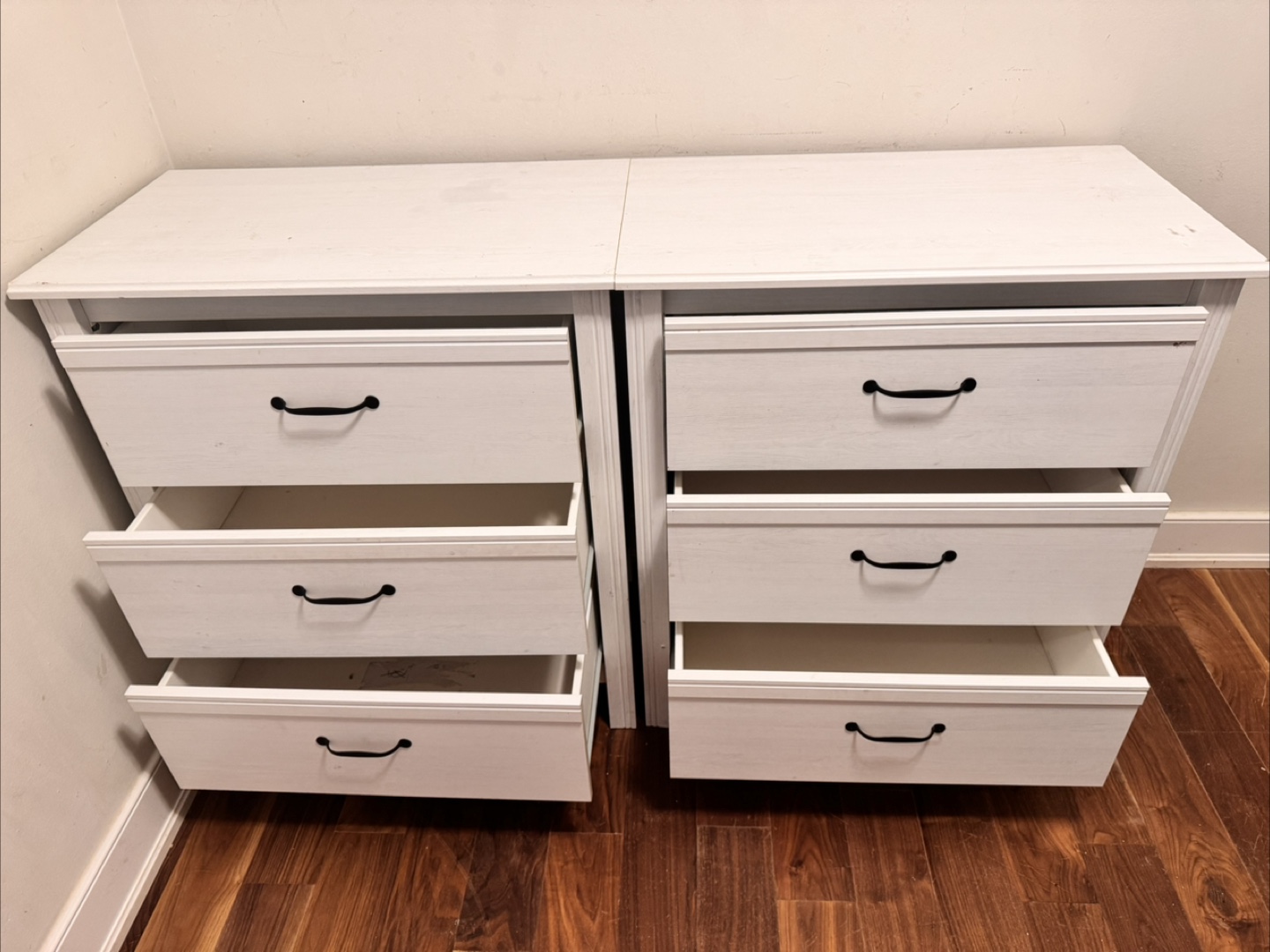 Dressers 60$ both - photo 4