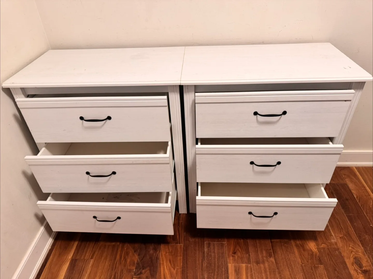 Dressers 60$ both image indicator(4)