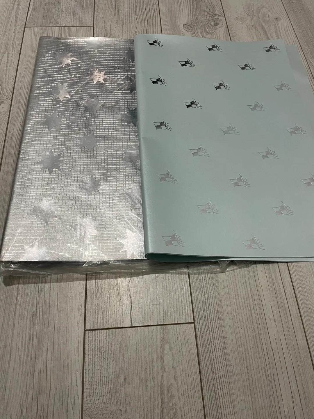 Gift Wrapping Paper thumbnail