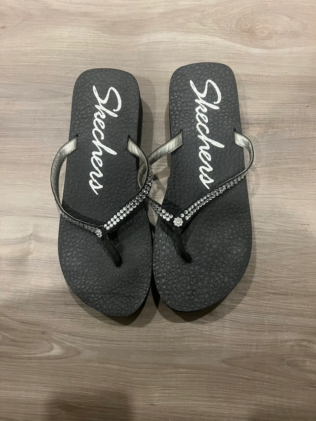 Skechers Flip Flops - Size 8 thumbnail
