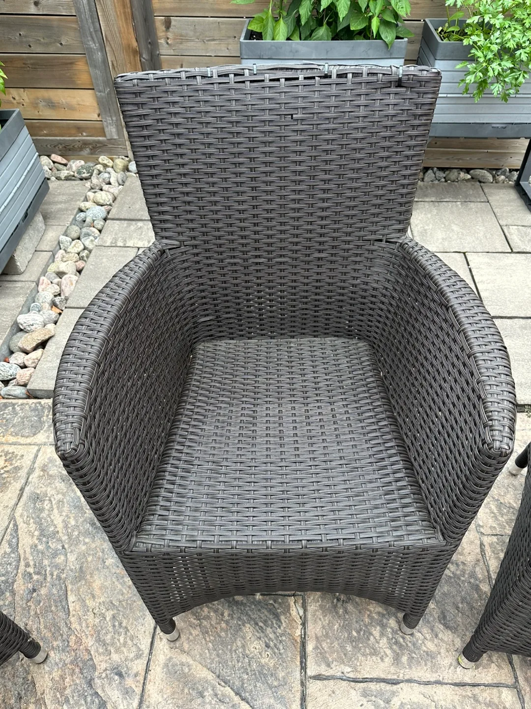 6 Wicker Outdoor Patio Chairs - wear and tear set image indicator(4)