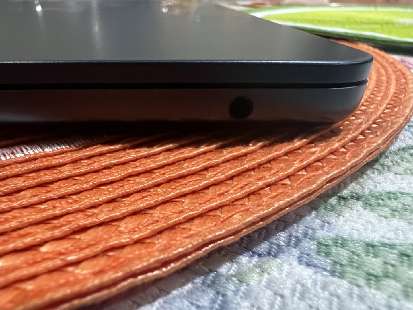 MacBook Air M2 - Midnight - photo 4