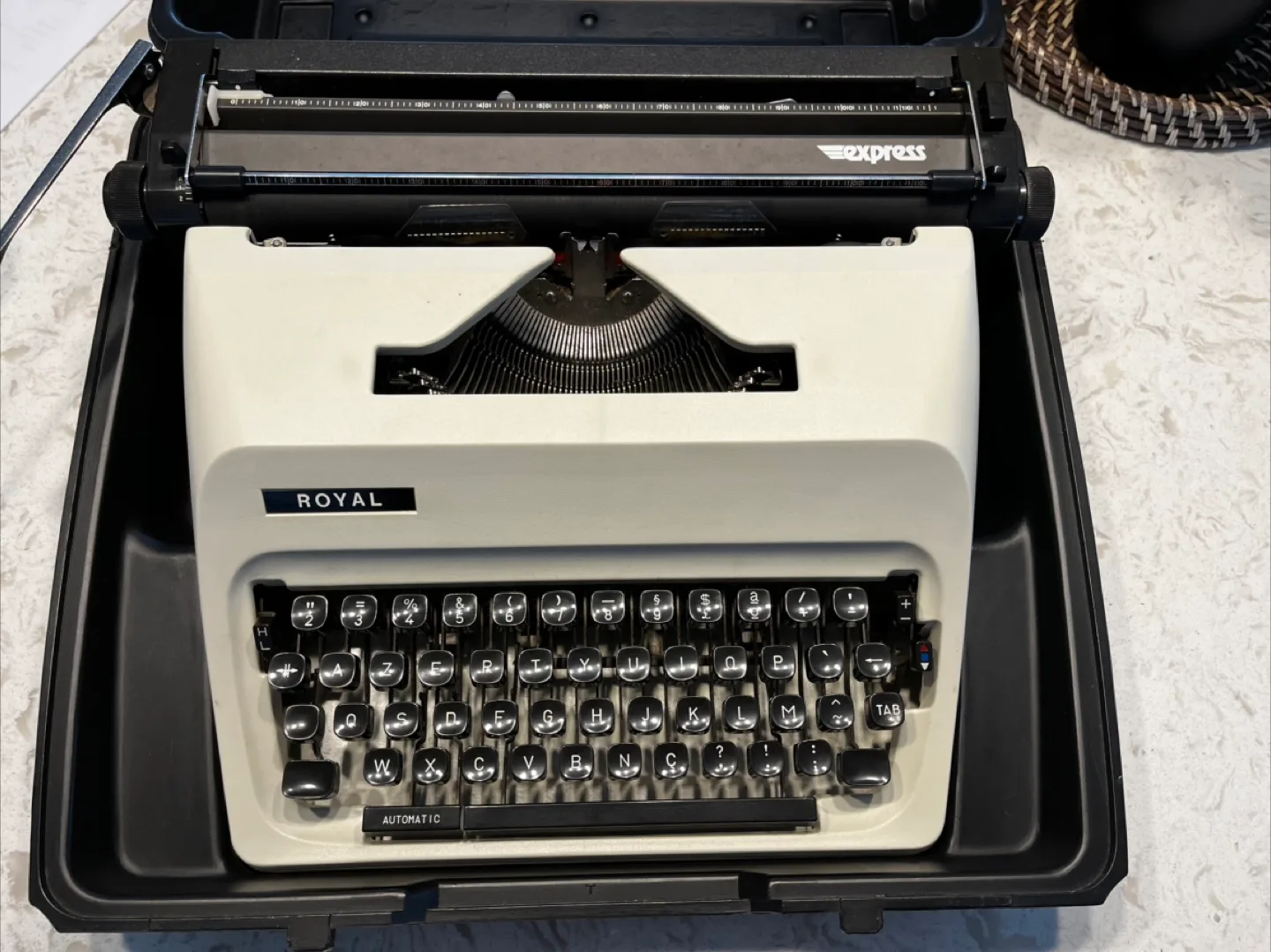 Royal Express Typewriter with Case thumbnail