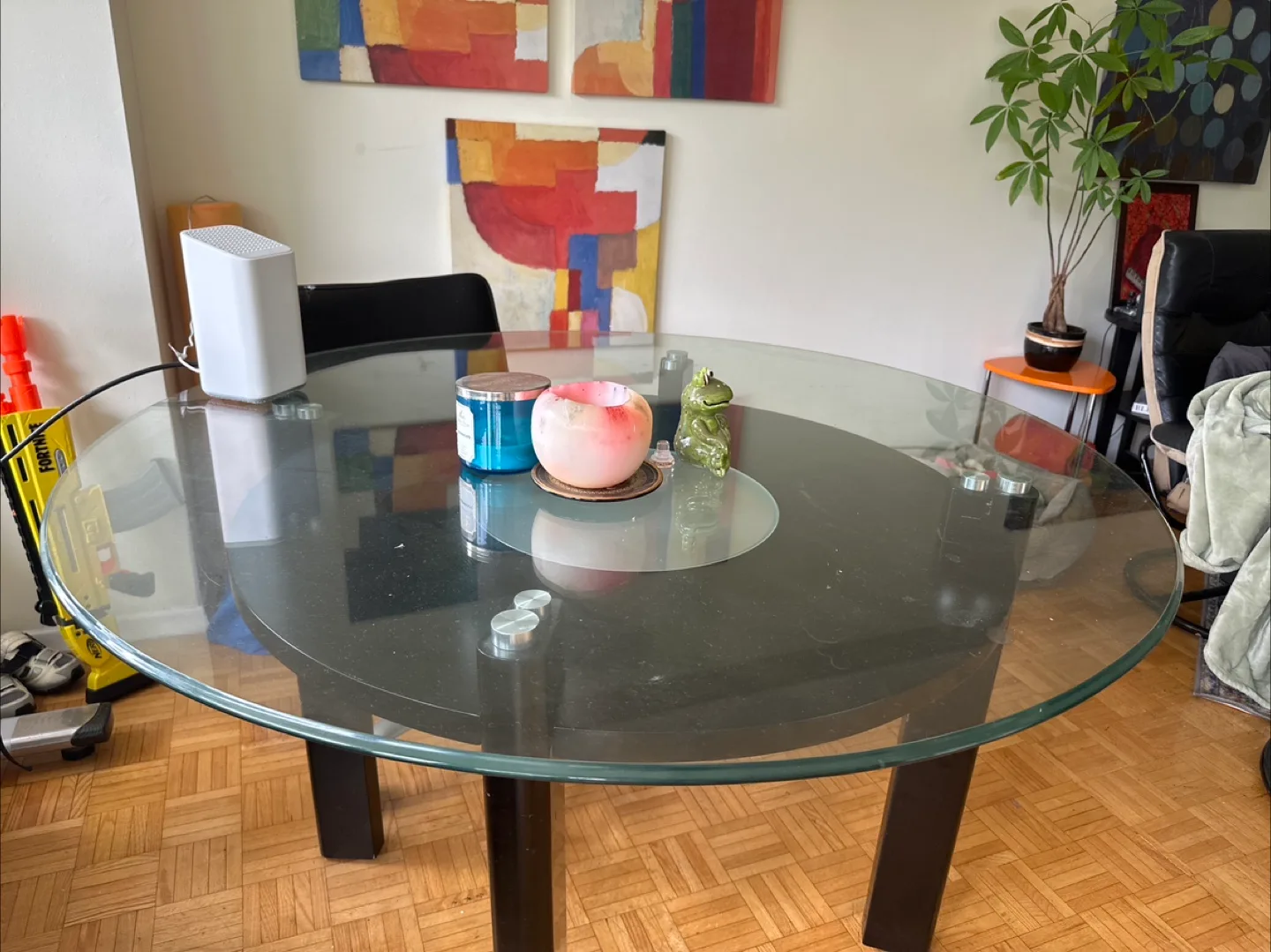 DINING TABLE MAKE AN OFFER image indicator(2)