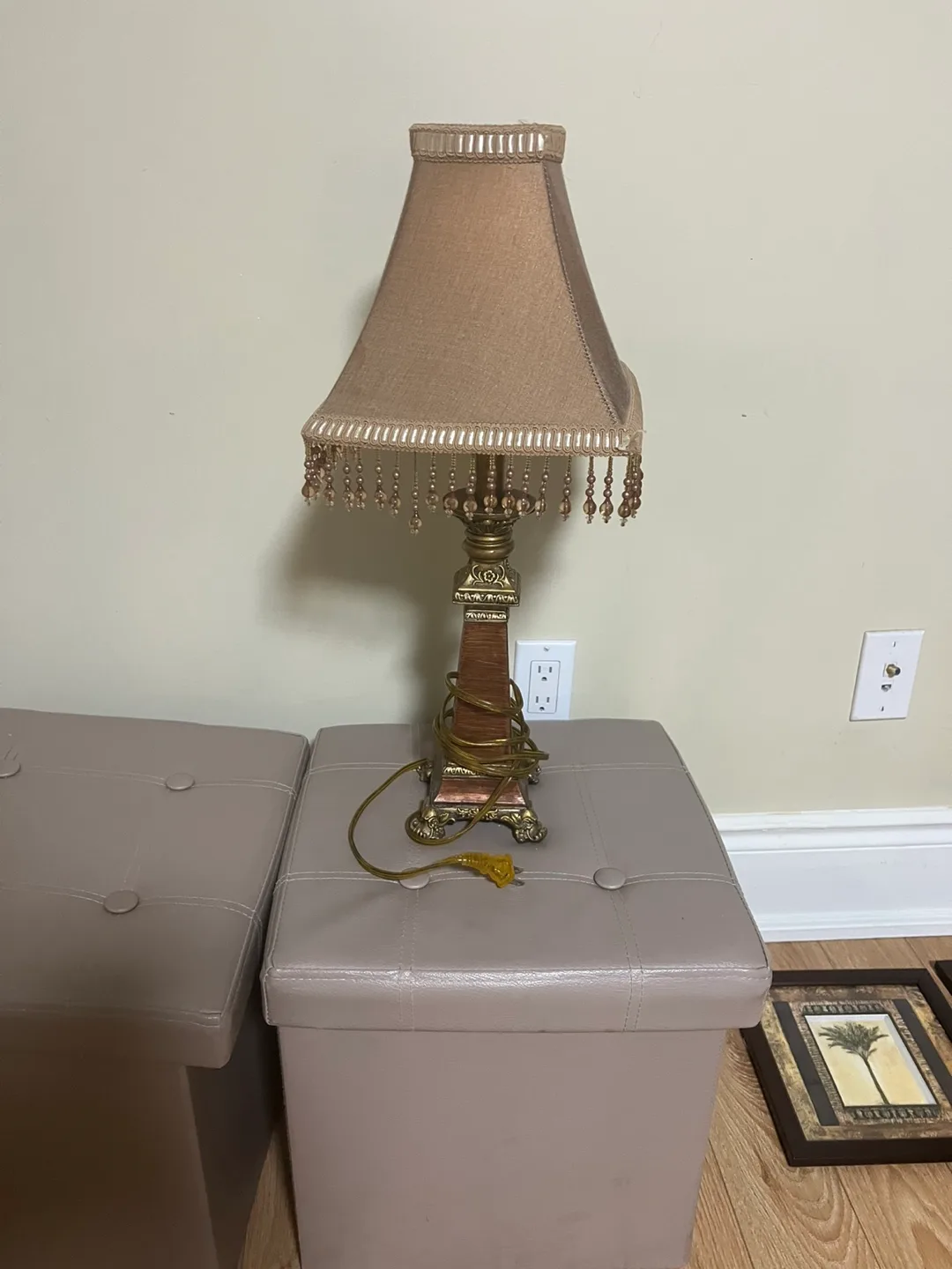 Lamp and cube containers thumbnail