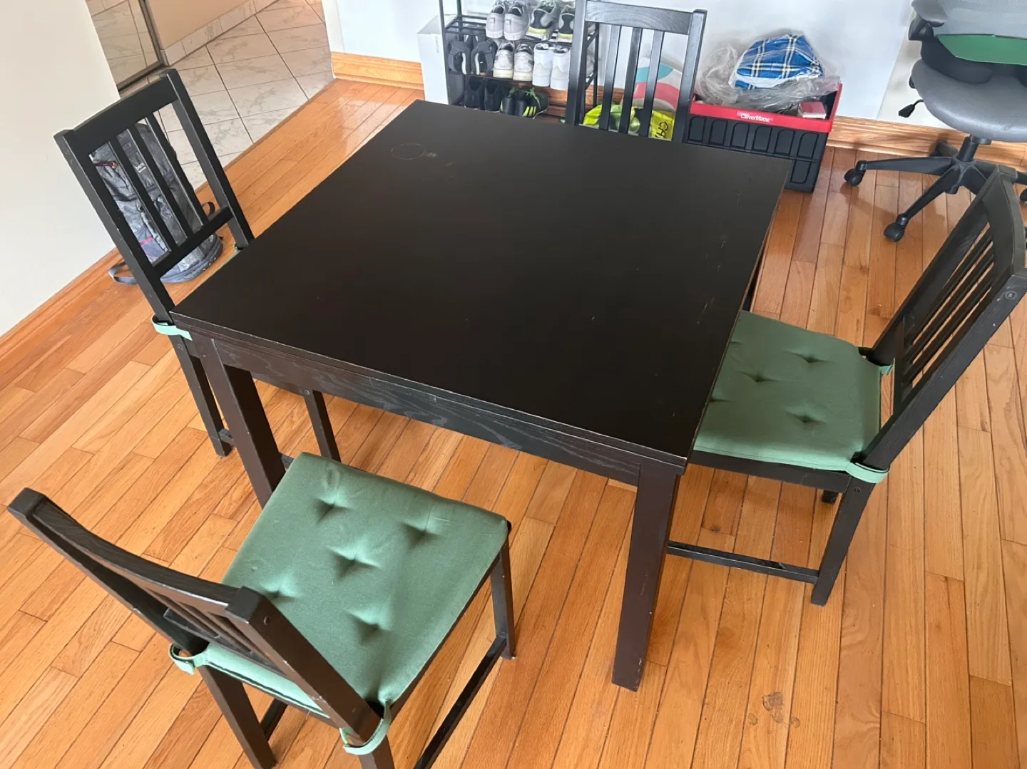 Dark Brown Wood Dining Table with 4 Chairs thumbnail