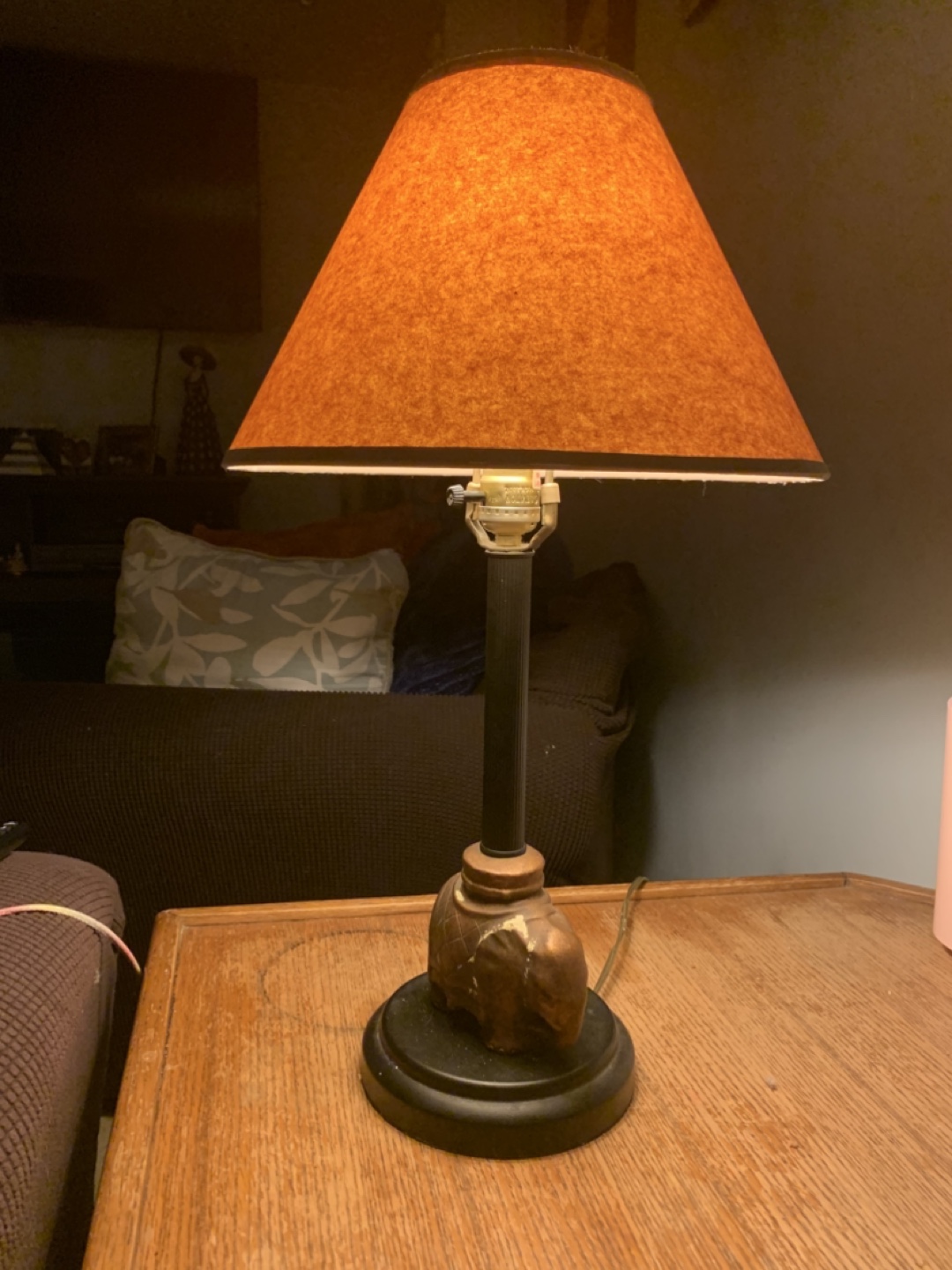 🥕 Elephant Table Lamp