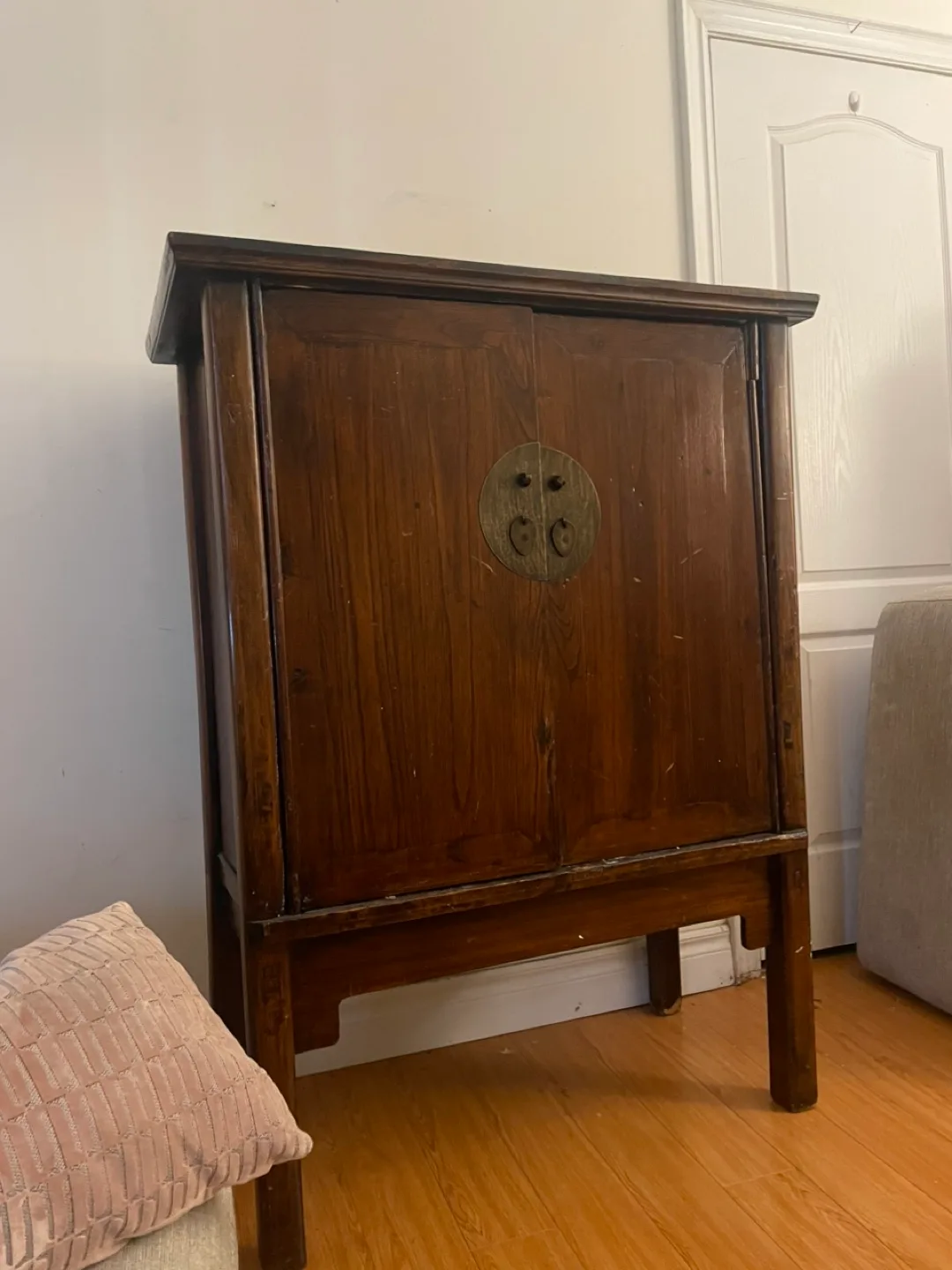 Vintage Asian Cabinet thumbnail
