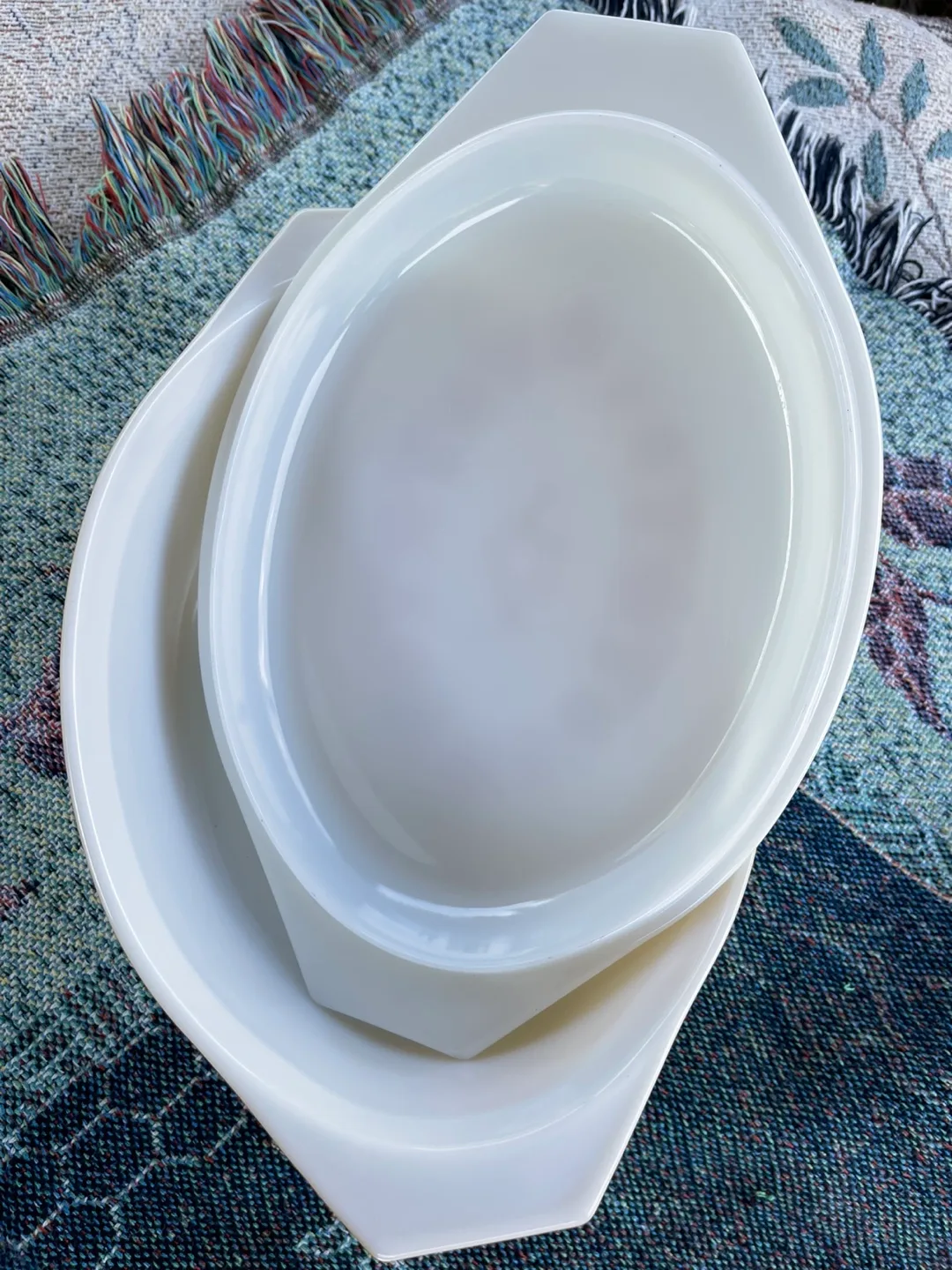 Pyrex 045 2 1/2 Qt. Oval Casserole Dish image indicator(3)