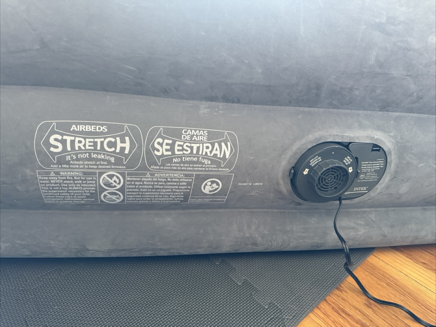 Intex Air Mattress - photo 4