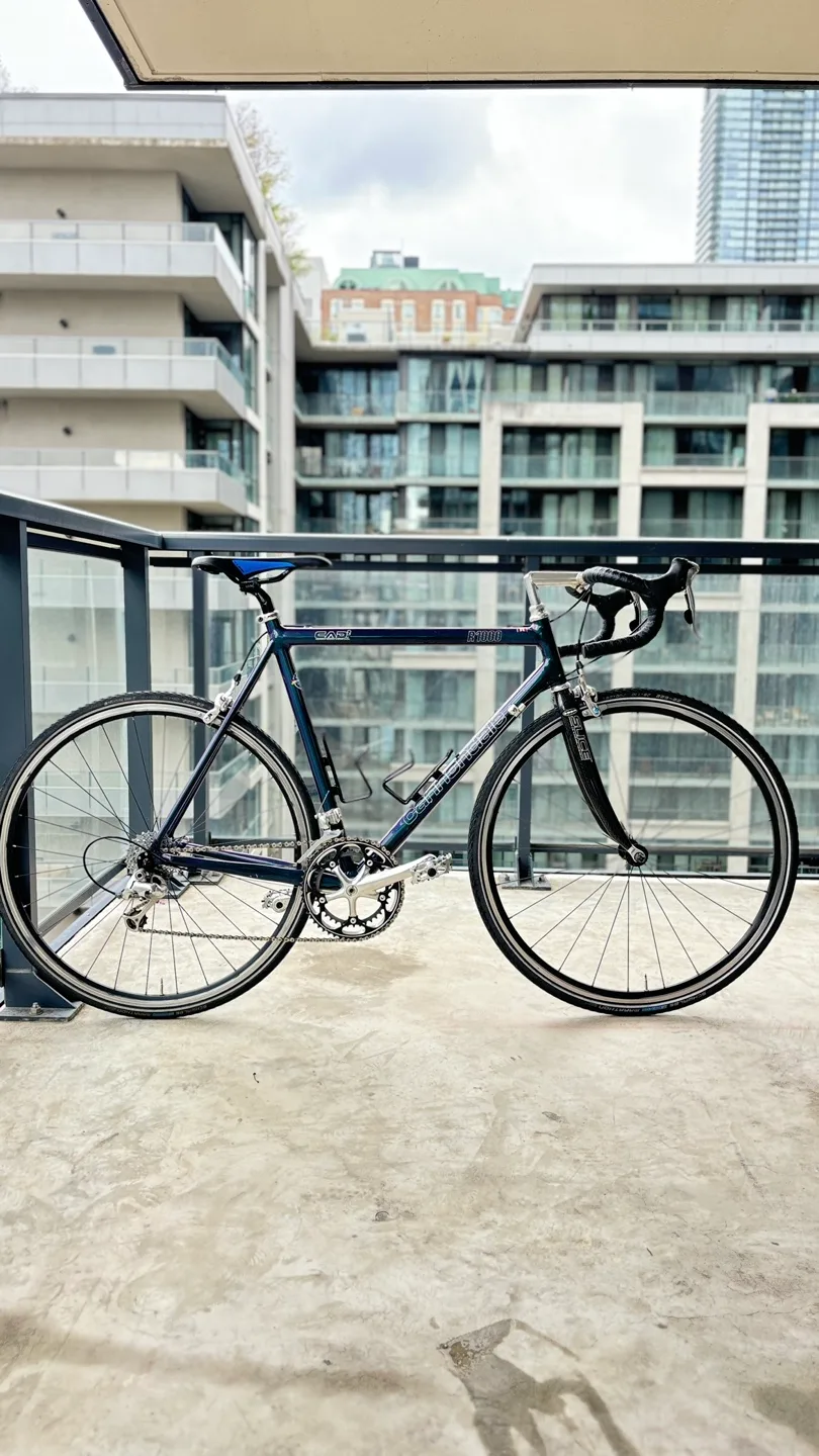 Cannondale R1000 Road Bike - color shifting thumbnail