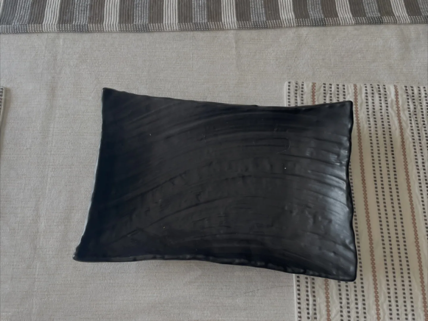 Black Serving Dishes image indicator(5)