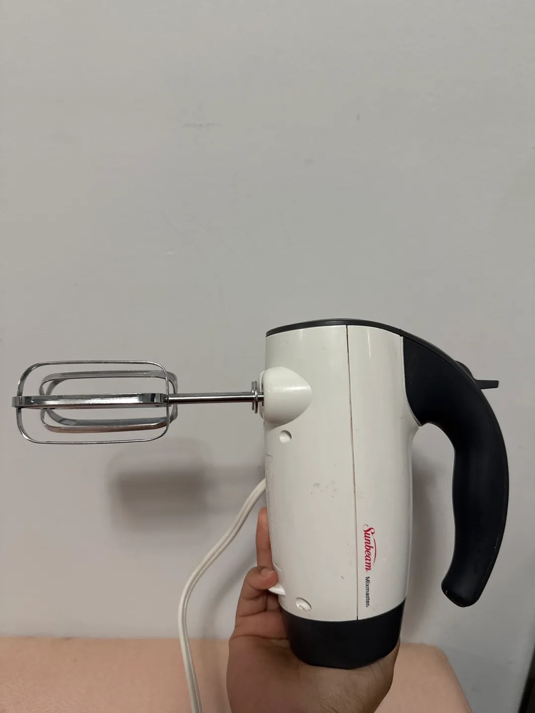 Sunbeam Hand Mixer - Great Condition! thumbnail