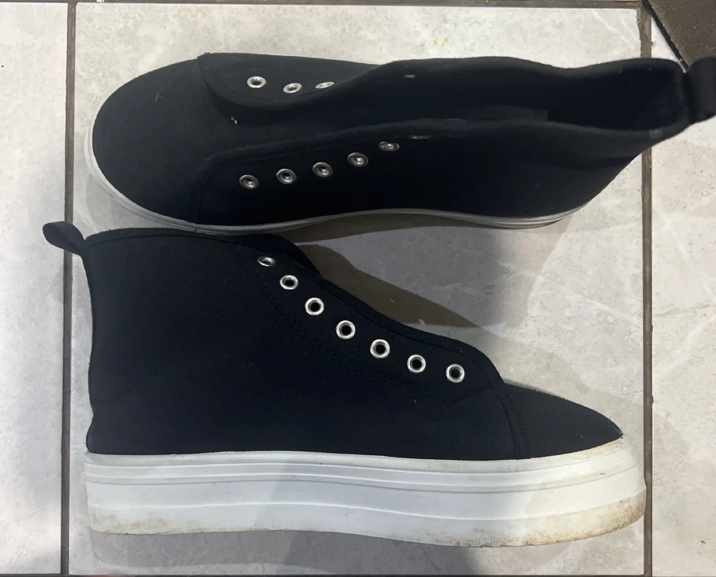 Ardene Black High Top Sneakers - Size 7 image indicator(2)