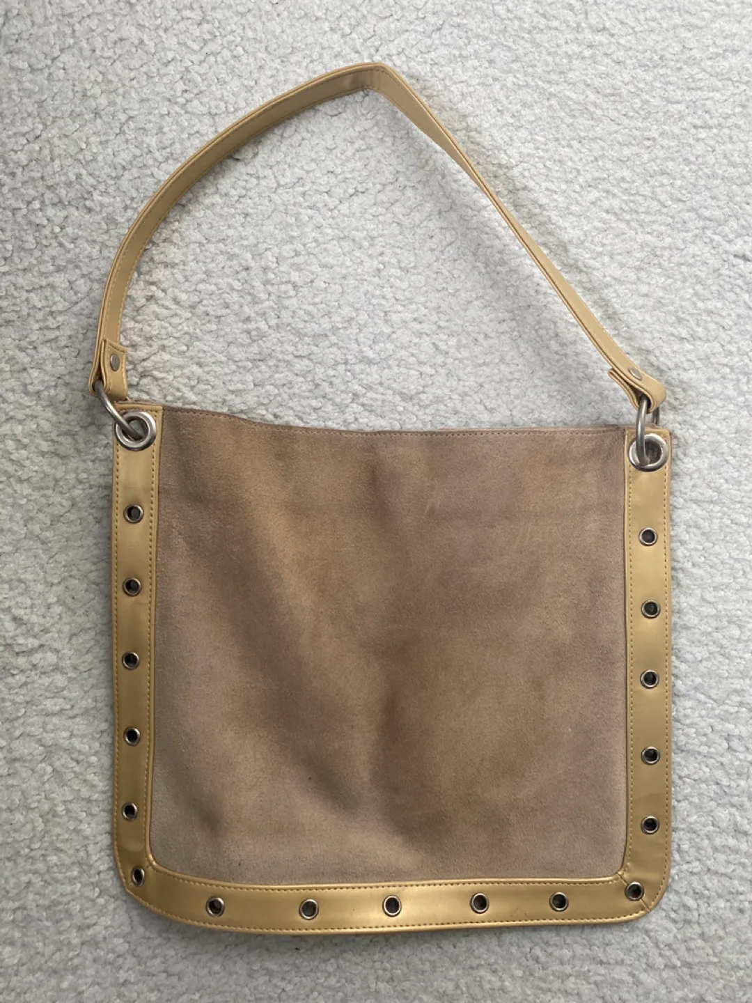Beige Suede Shoulder Bag 🇨🇦 thumbnail