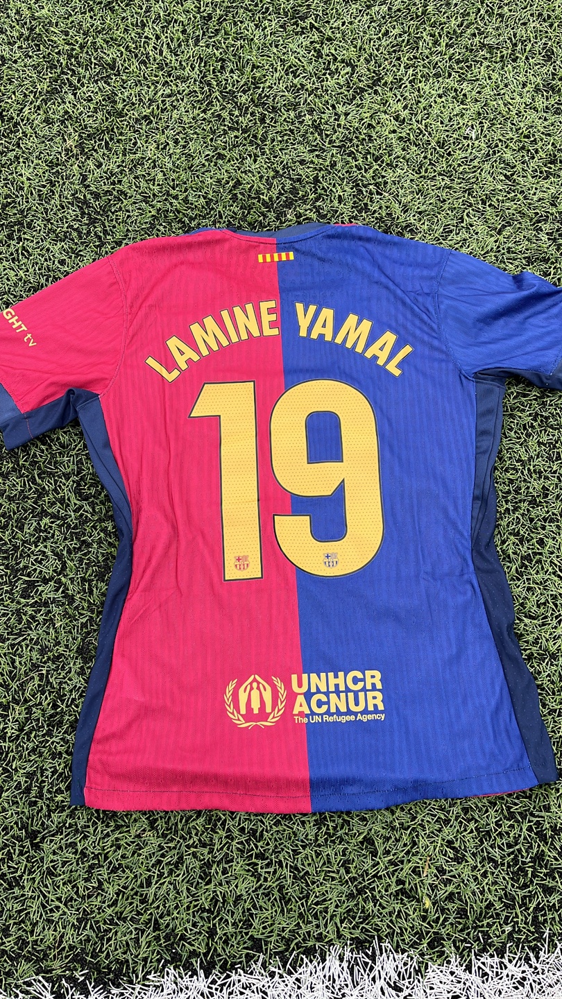 Barca x Travis Scott (Lamine Yamal) - photo 2