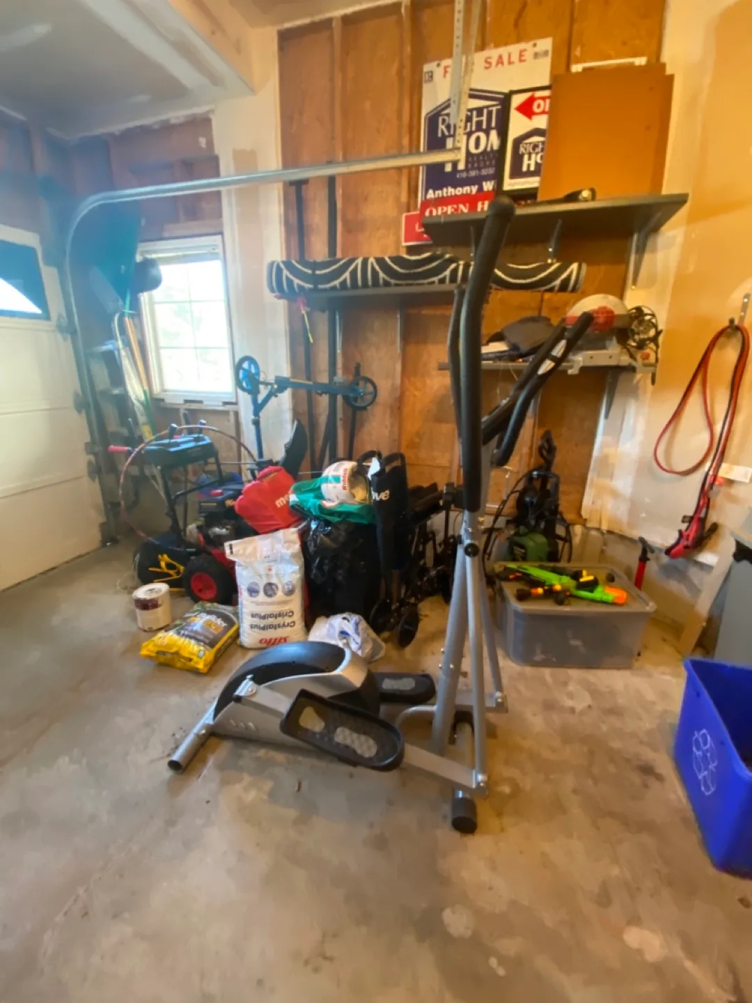 Elliptical Machine - Great for Home Workouts image indicator(3)