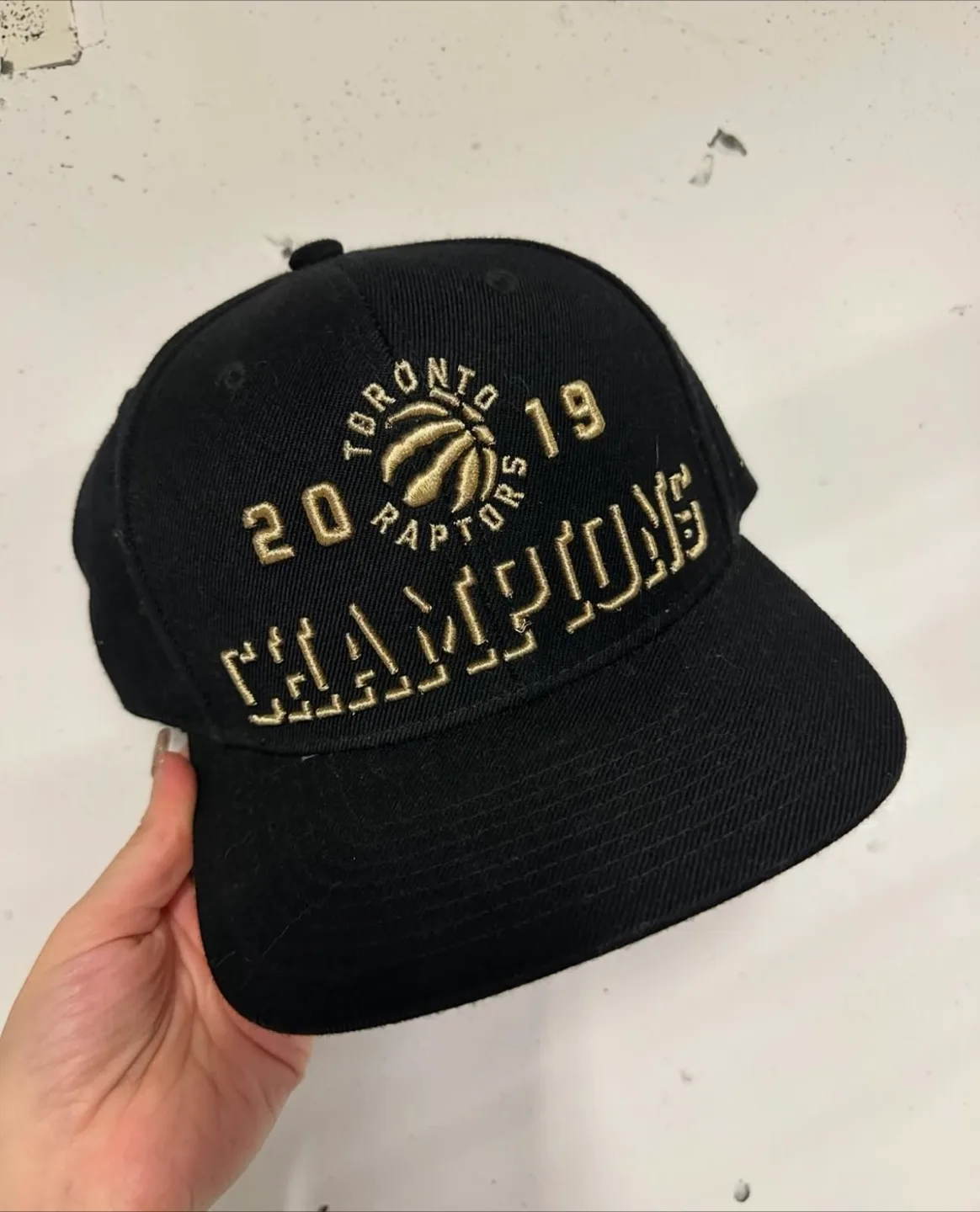 Mitchell and Ness Toronto raptors champion hat thumbnail