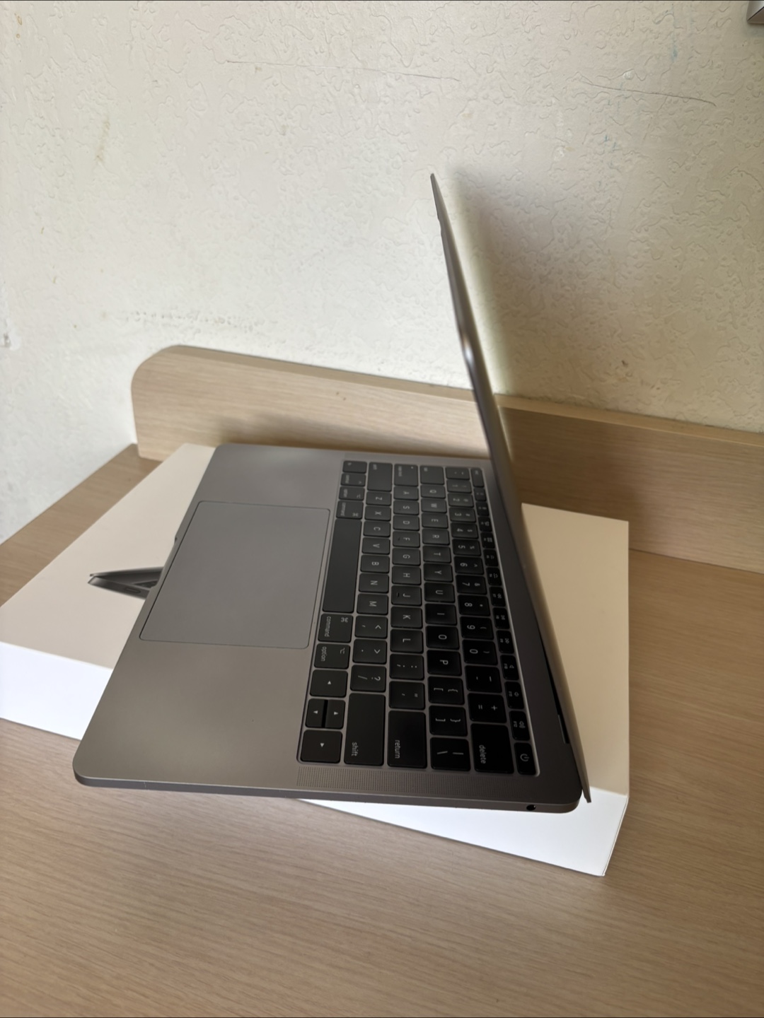 MacBook Pro - photo 3