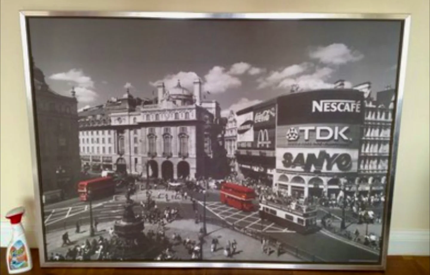 🍁London Piccadilly Circus Framed Print thumbnail
