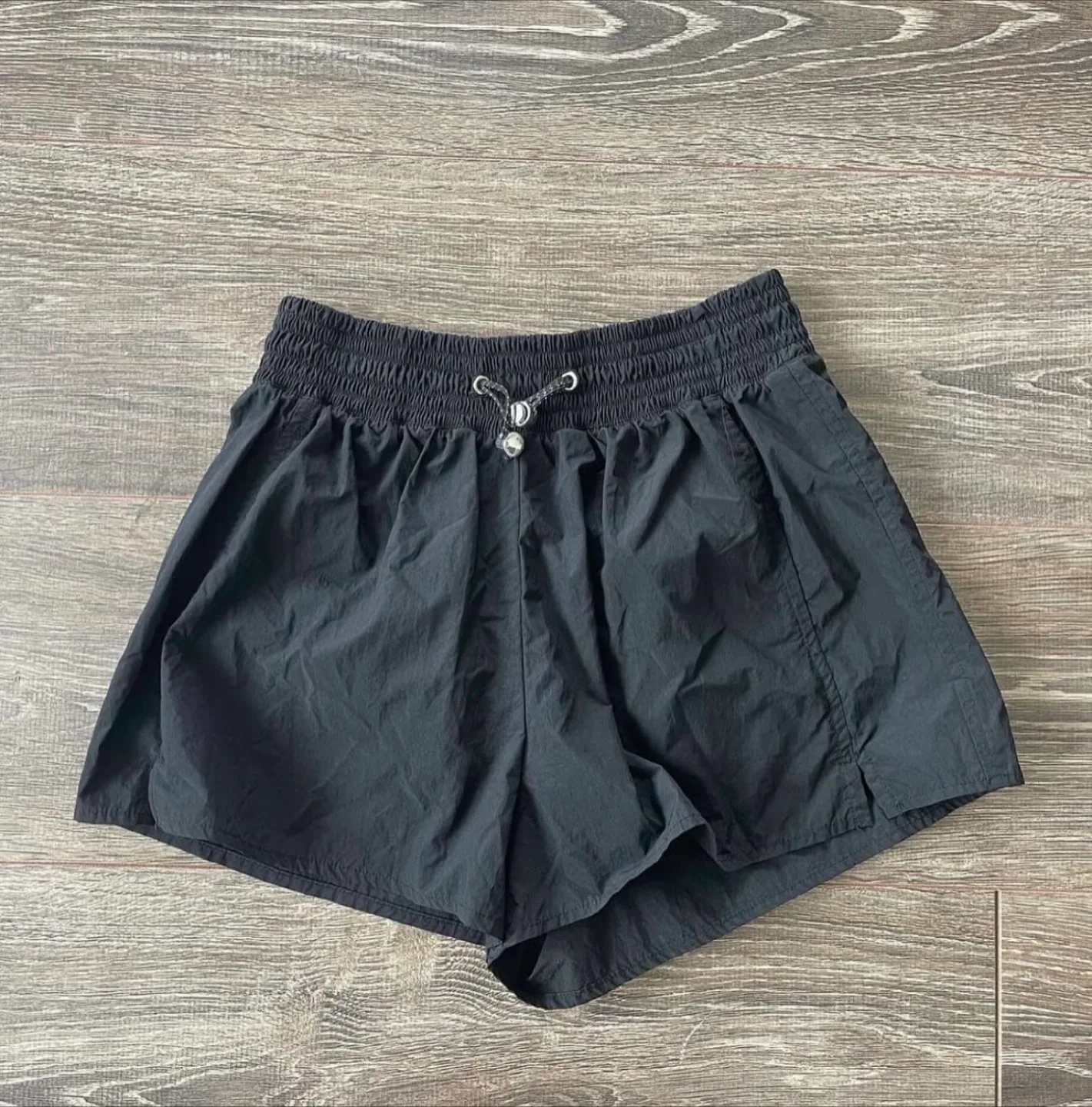 Bershka shorts size small thumbnail