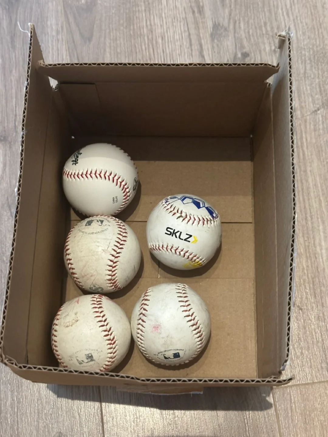 Used Baseballs - Mixed Brands thumbnail