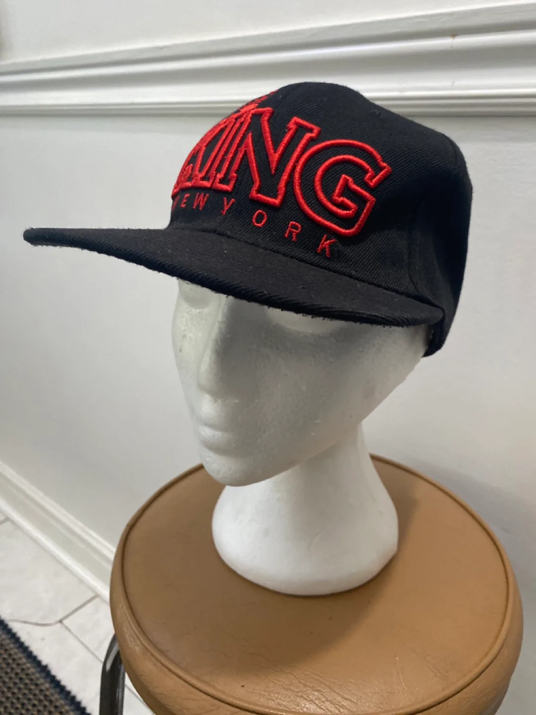 King New York 🇨🇦 Black Hat image indicator(3)