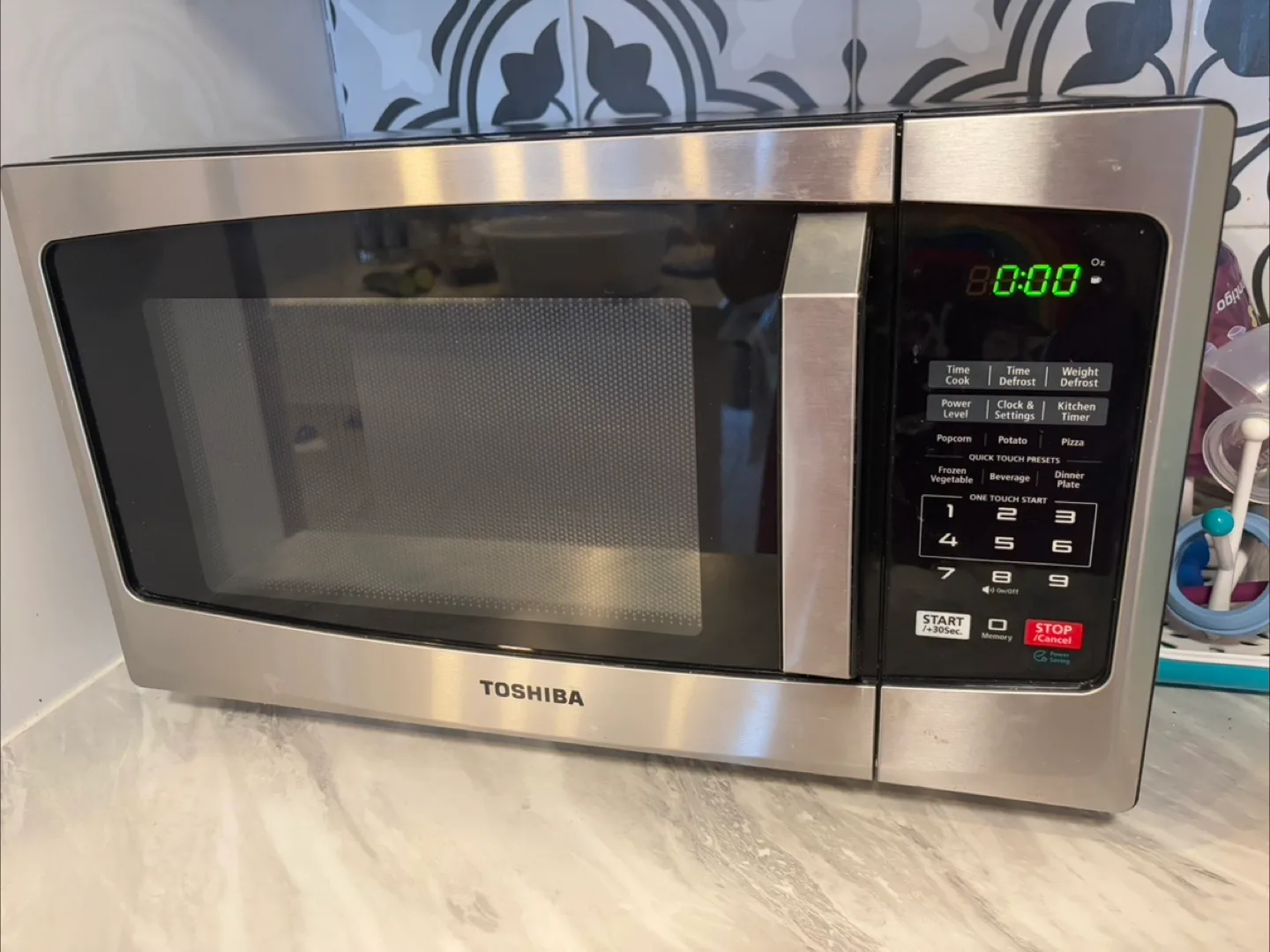 Toshiba Microwave Oven thumbnail
