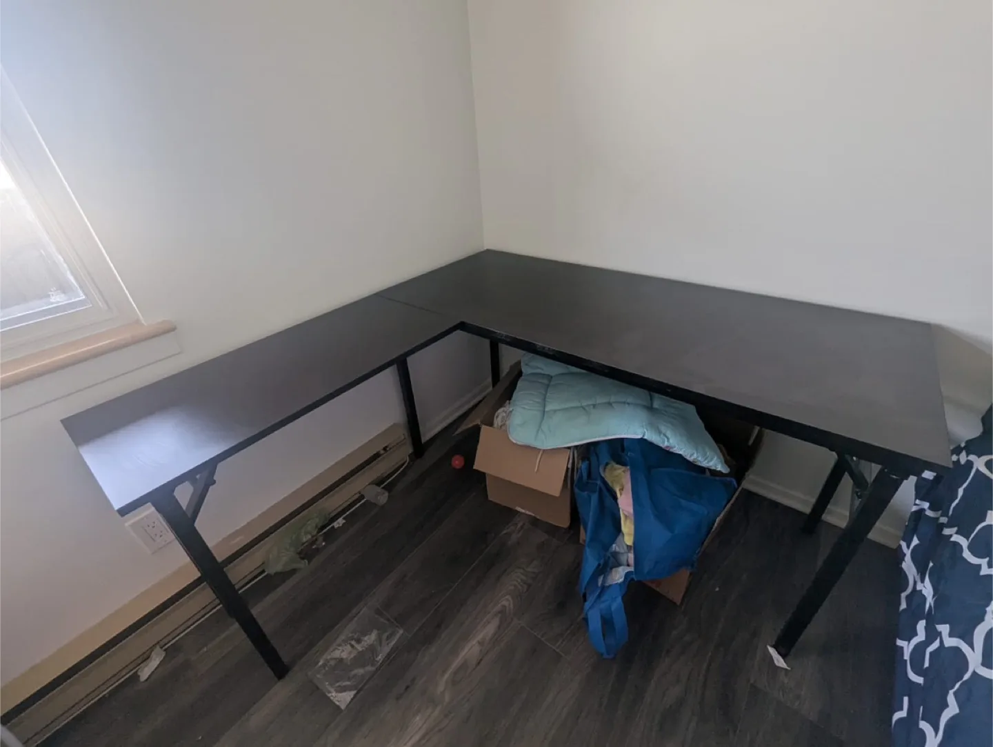 Black L-Shaped Corner Desk thumbnail