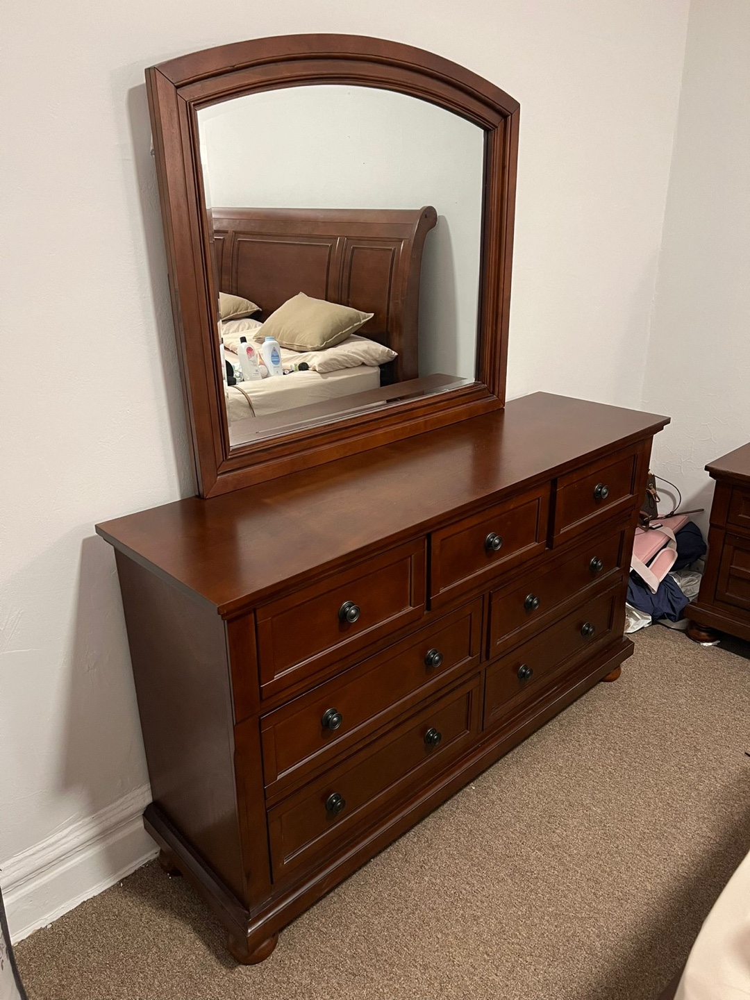 Move Out Sale - Bedroom Set - Bed, Dresser, and Nightstands - photo 4