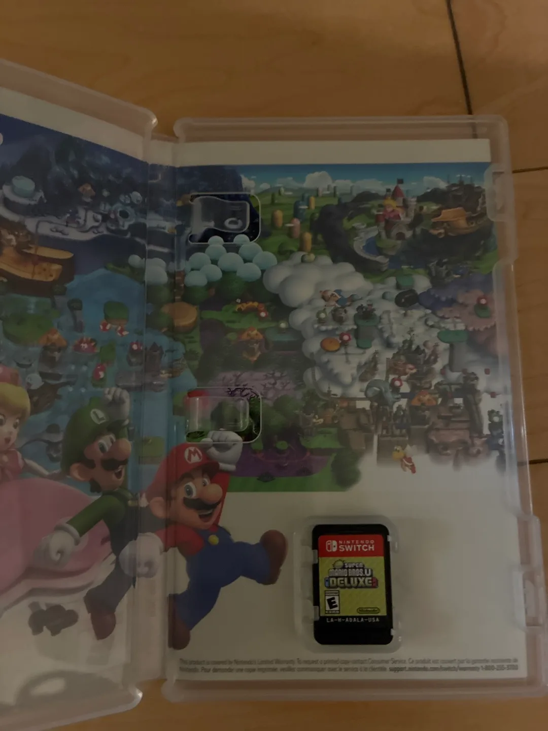 Super Mario Bros. U Deluxe - Nintendo Switch Game image indicator(2)