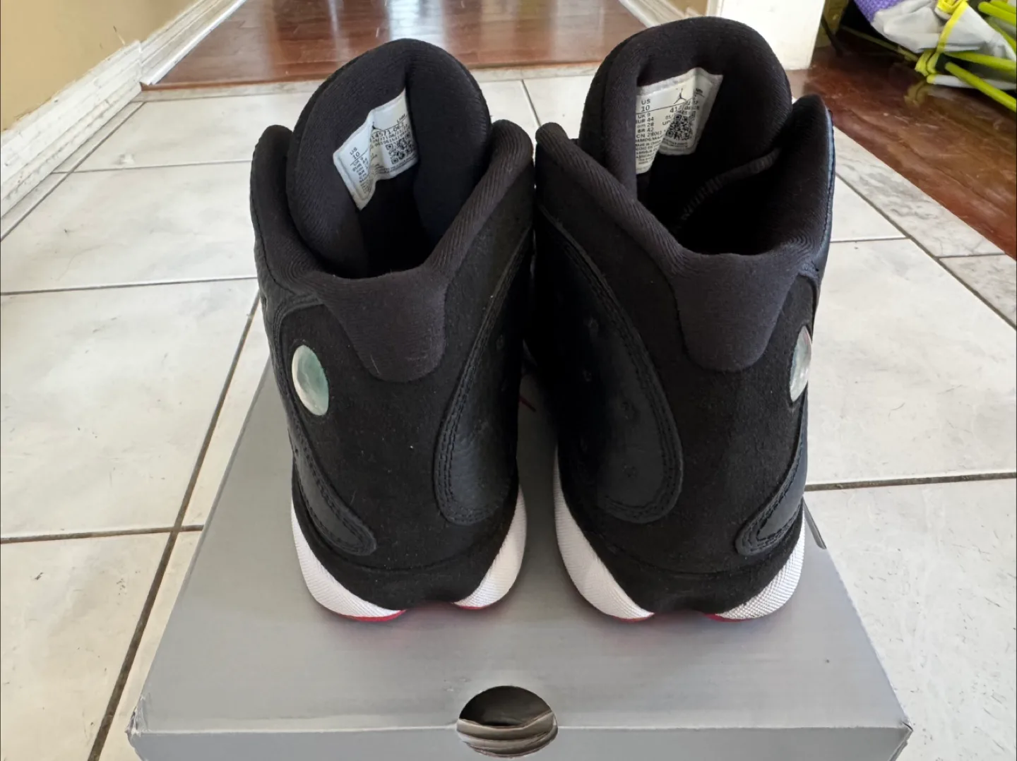Jordan 13 Retro Black size 10.5 image indicator(4)