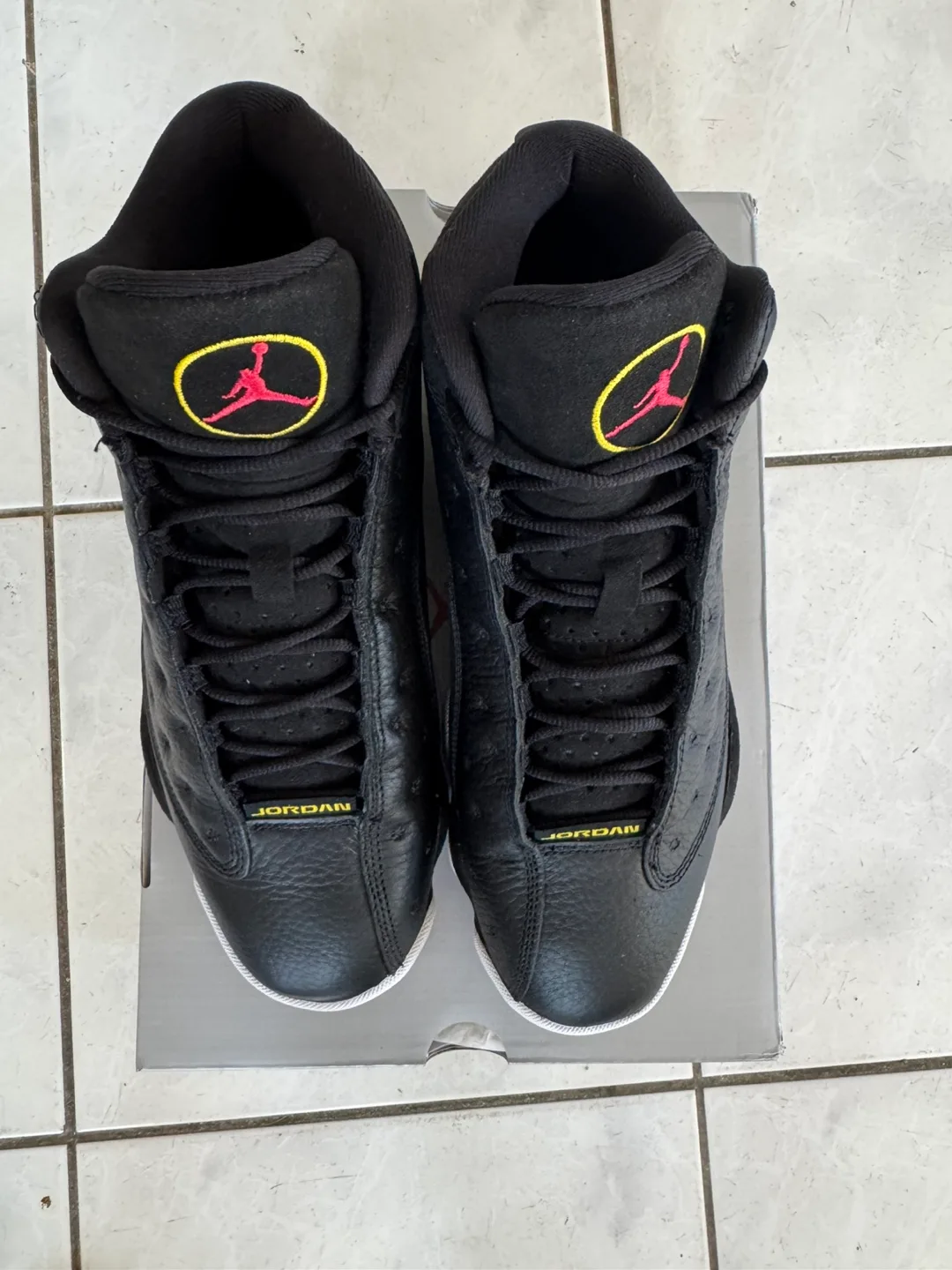 Jordan 13 Retro Black size 10.5 image indicator(5)