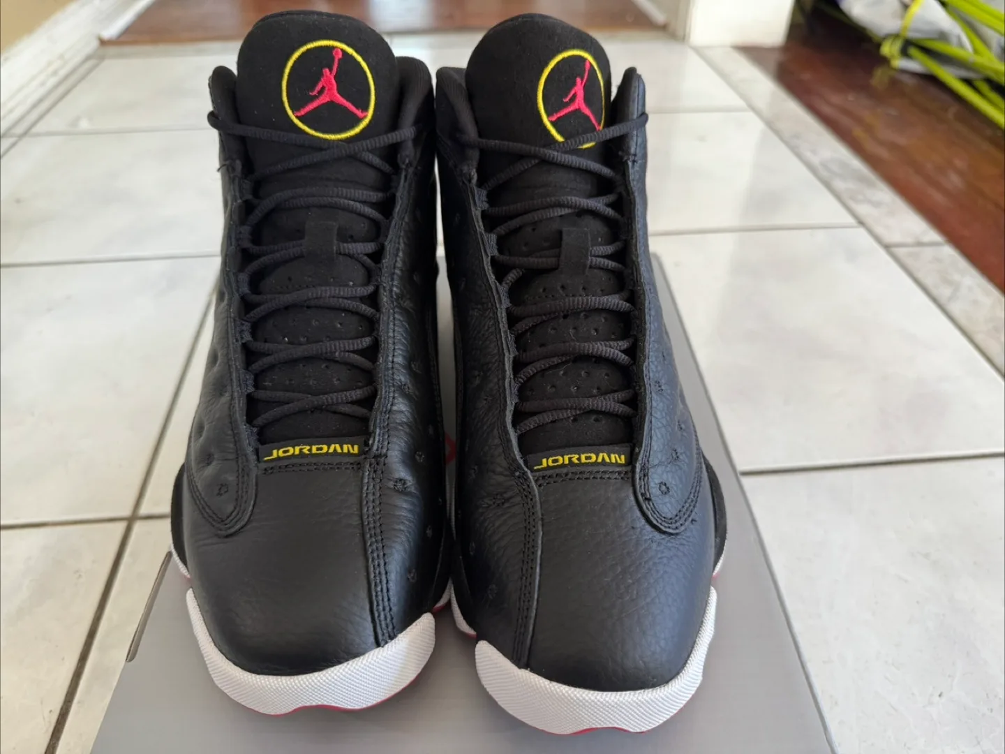 Jordan 13 Retro Black size 10.5 image indicator(3)